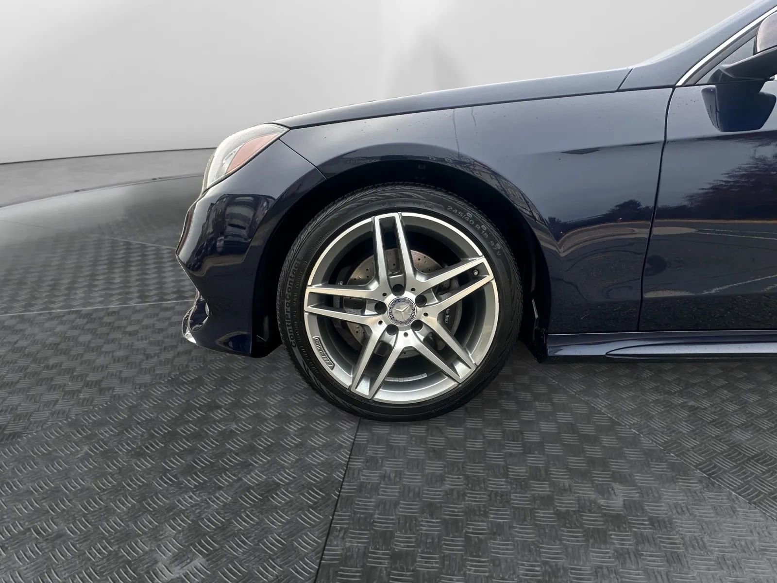 Used 2016 Mercedes-Benz E 350 4MATIC Sedan w/ Premium Package image 13