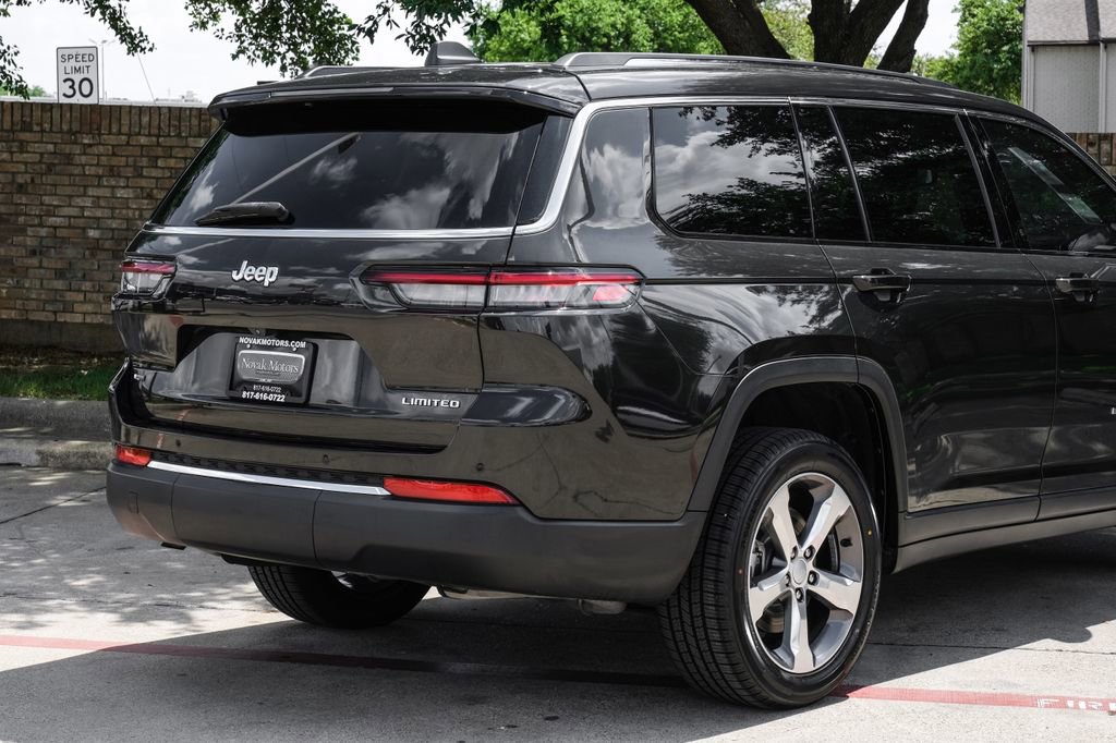 Used 2022 Jeep Grand Cherokee L Limited RWD image 17