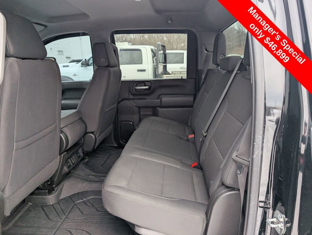 Used 2024 Chevrolet Silverado 2500 Custom w/ Custom Value Package image 10