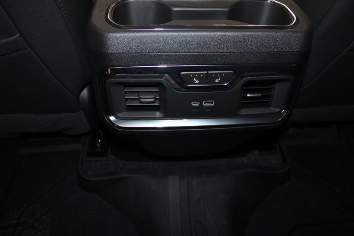 New 2026 Chevrolet Silverado 1500 High Country AWD/4WD image 24