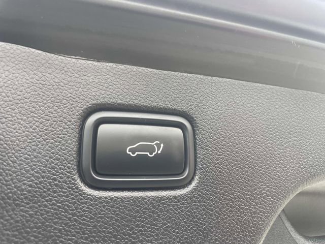 Used 2018 Kia Sorento SX image 8