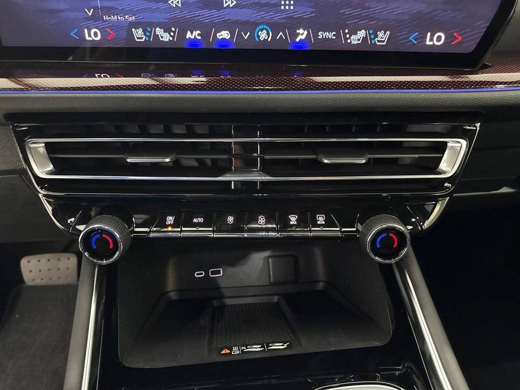 New 2027 Chevrolet Traverse RS AWD/4WD image 15
