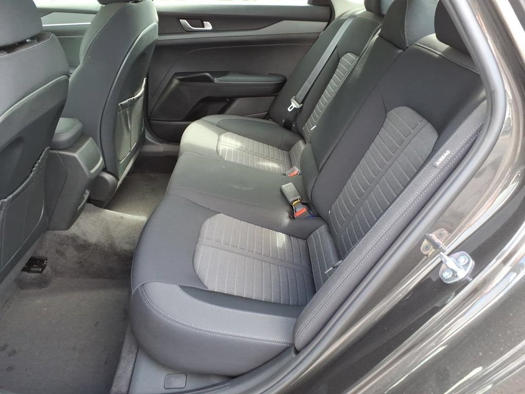 New 2026 Kia K5 LXS FWD image 7