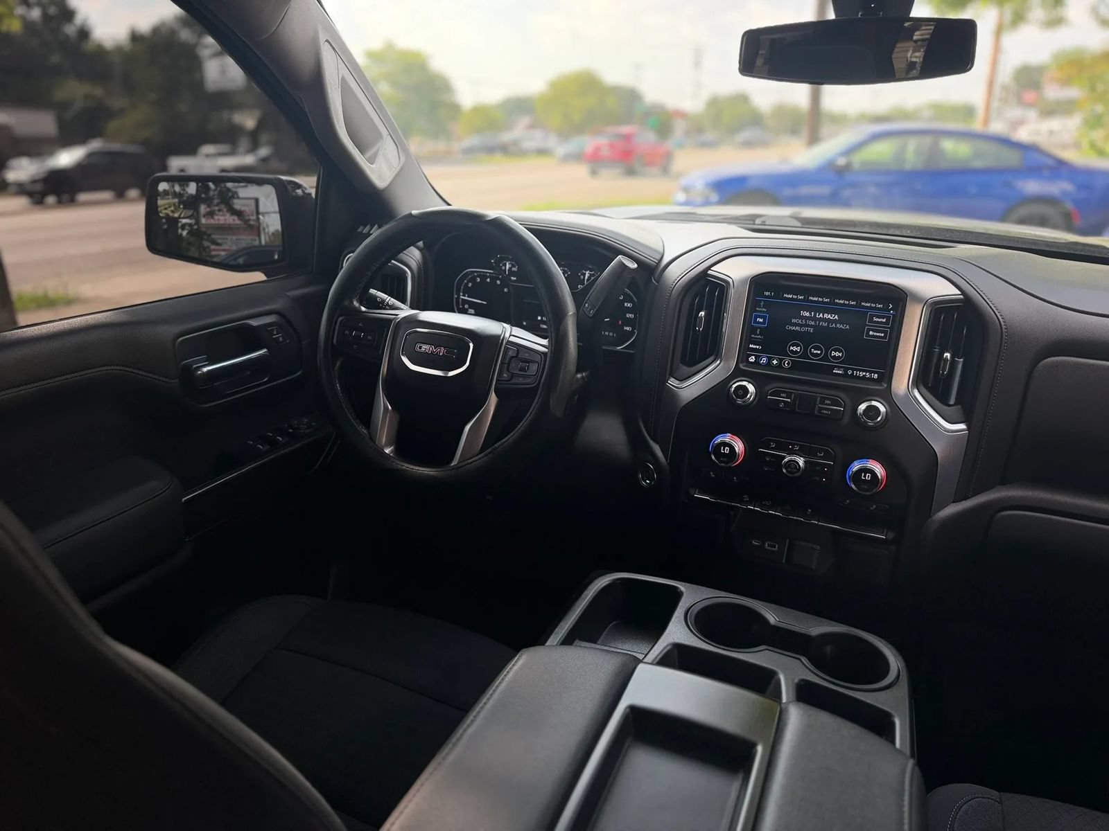 Used 2022 GMC Sierra 1500 SLE AWD/4WD image 15