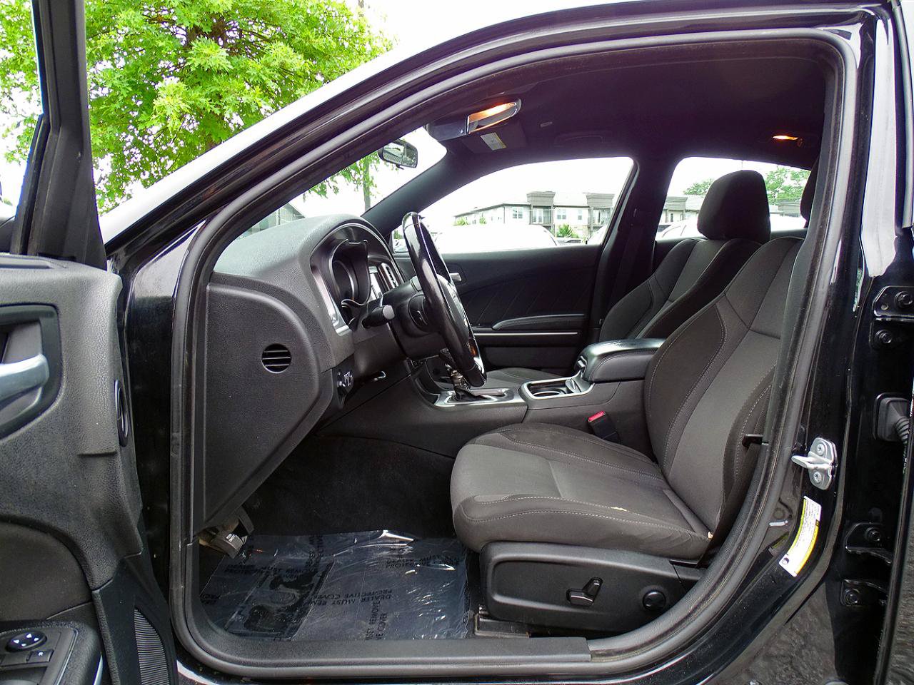 Used 2022 Dodge Charger SXT RWD image 18