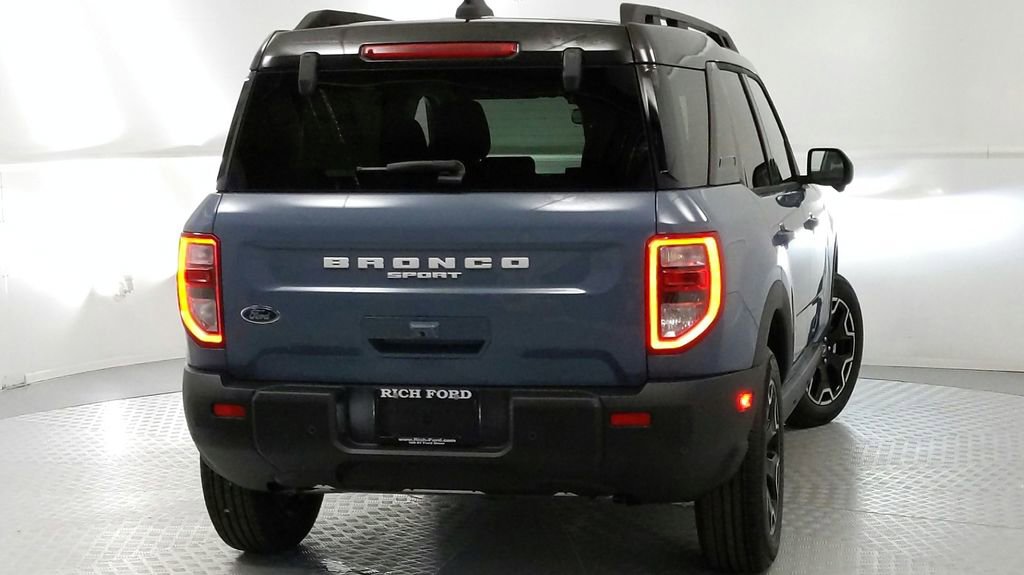 New 2025 Ford Bronco Sport Outer Banks w/ Outer Banks Tech Package+ image 4