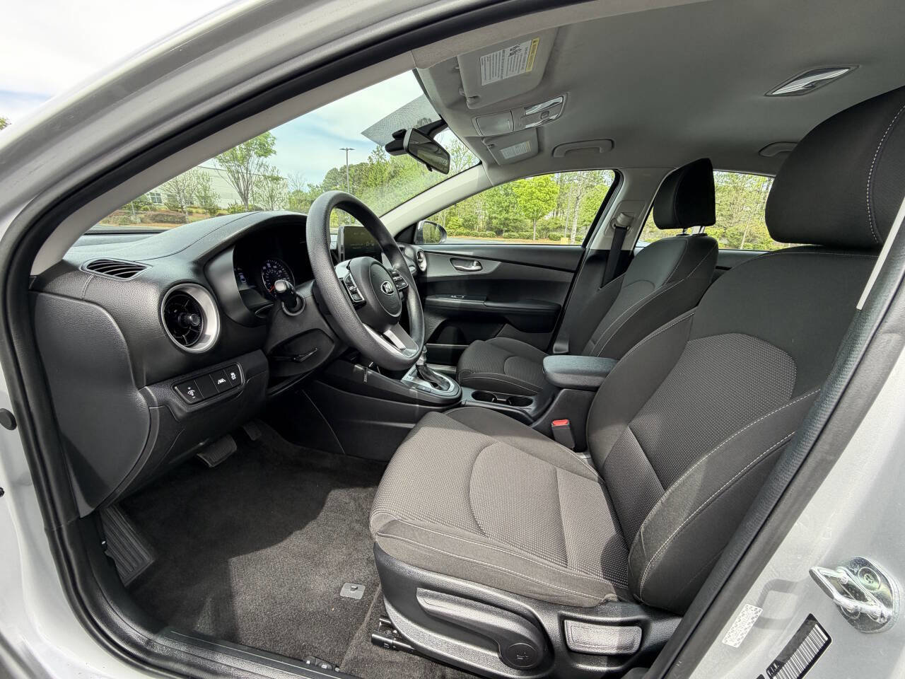 Used 2020 Kia Forte LXS image 8