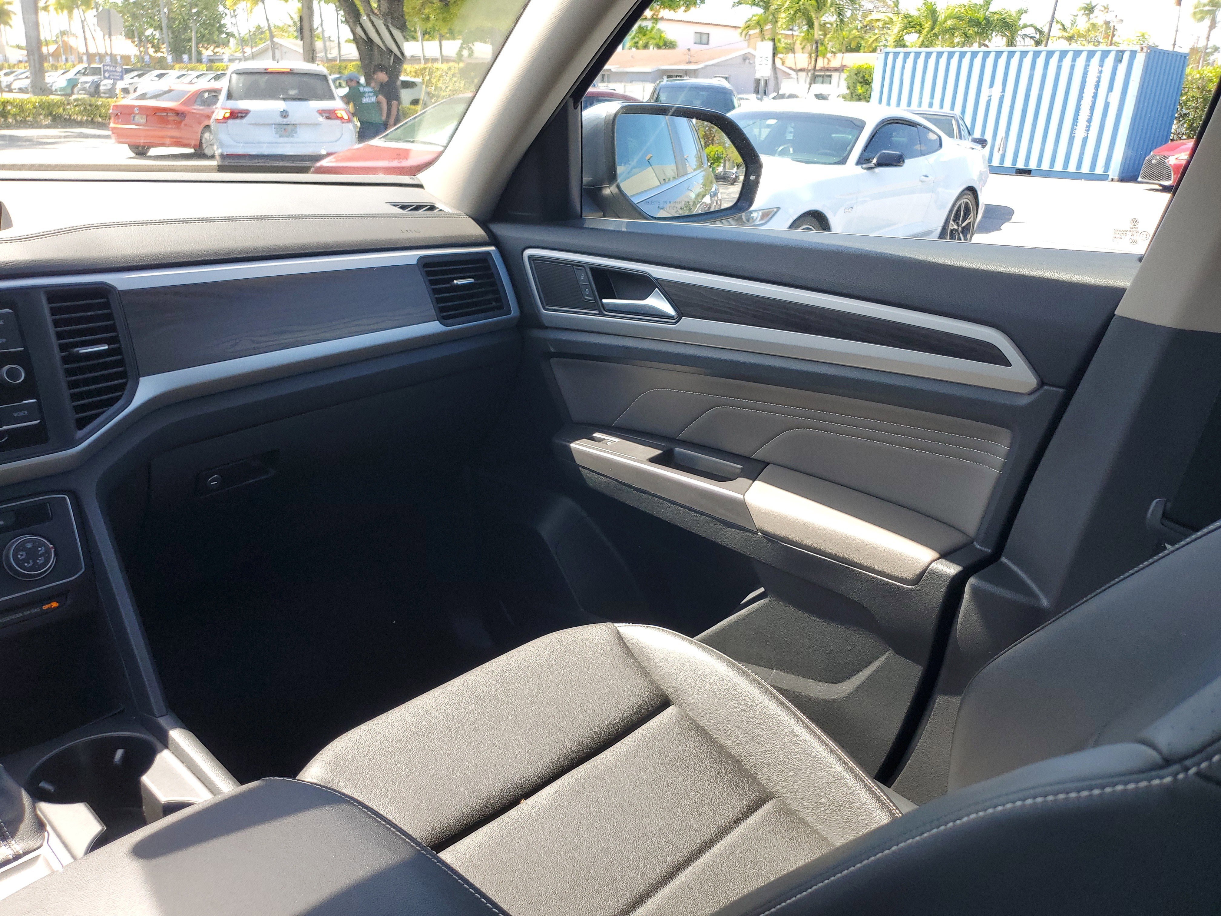 Used 2023 Volkswagen Atlas SE FWD image 14