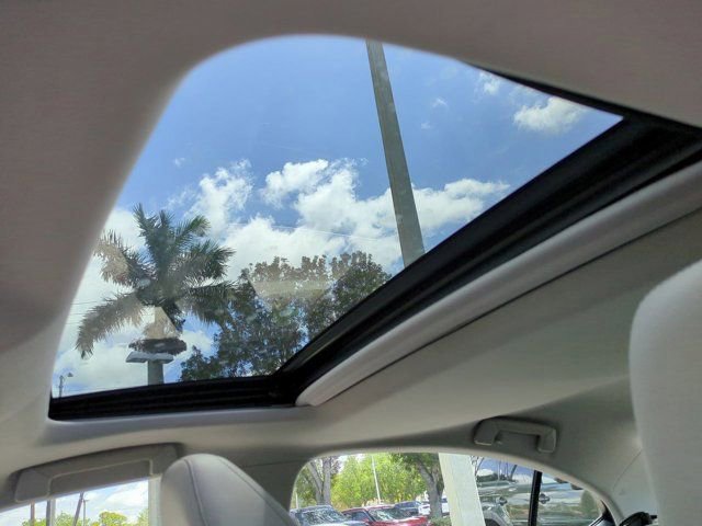 Used 2013 Lexus ES 350 w/ Luxury Pkg image 18