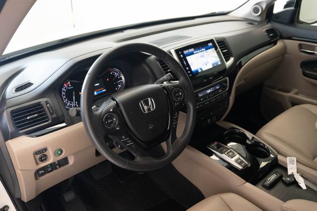 Used 2018 Honda Pilot Elite image 3