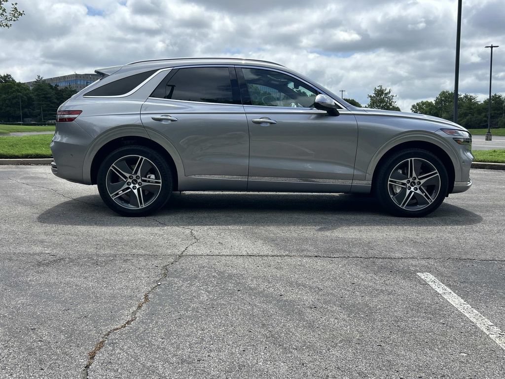 Used 2026 Genesis Electrified GV70 Prestige AWD/4WD image 8