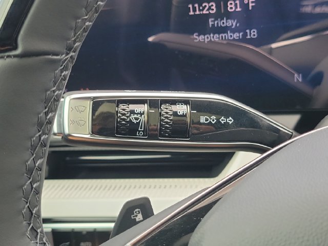 New 2027 Cadillac Optiq Luxury w/ LPO, Floor Liner Package AWD/4WD image 18