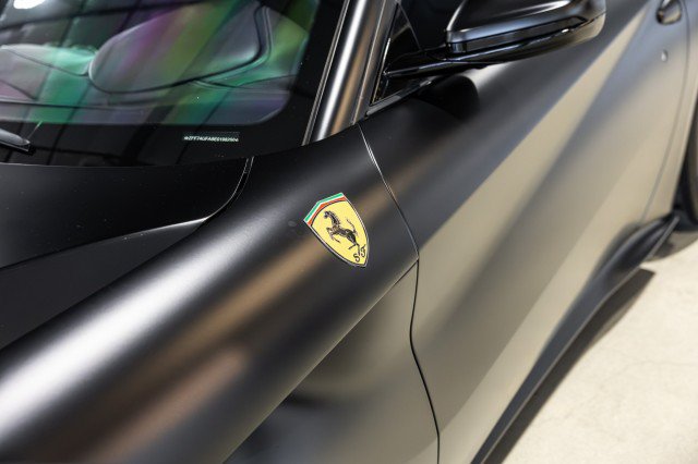 Used 2014 Ferrari F12 Berlinetta RWD image 17