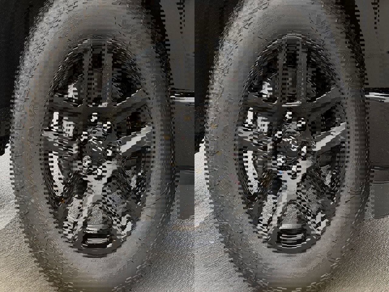 New 2026 Chevrolet Silverado 1500 RST w/ Convenience Package II AWD/4WD image 9