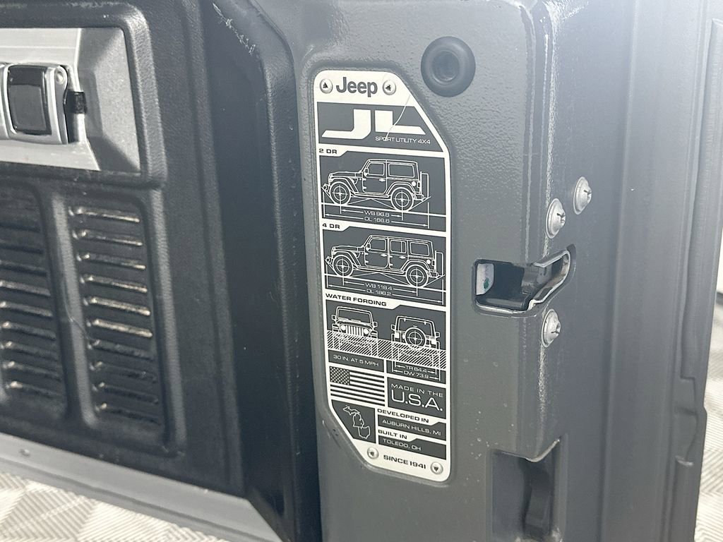 Used 2020 Jeep Wrangler Unlimited Rubicon w/ Quick Order Package 28Y Recon image 37