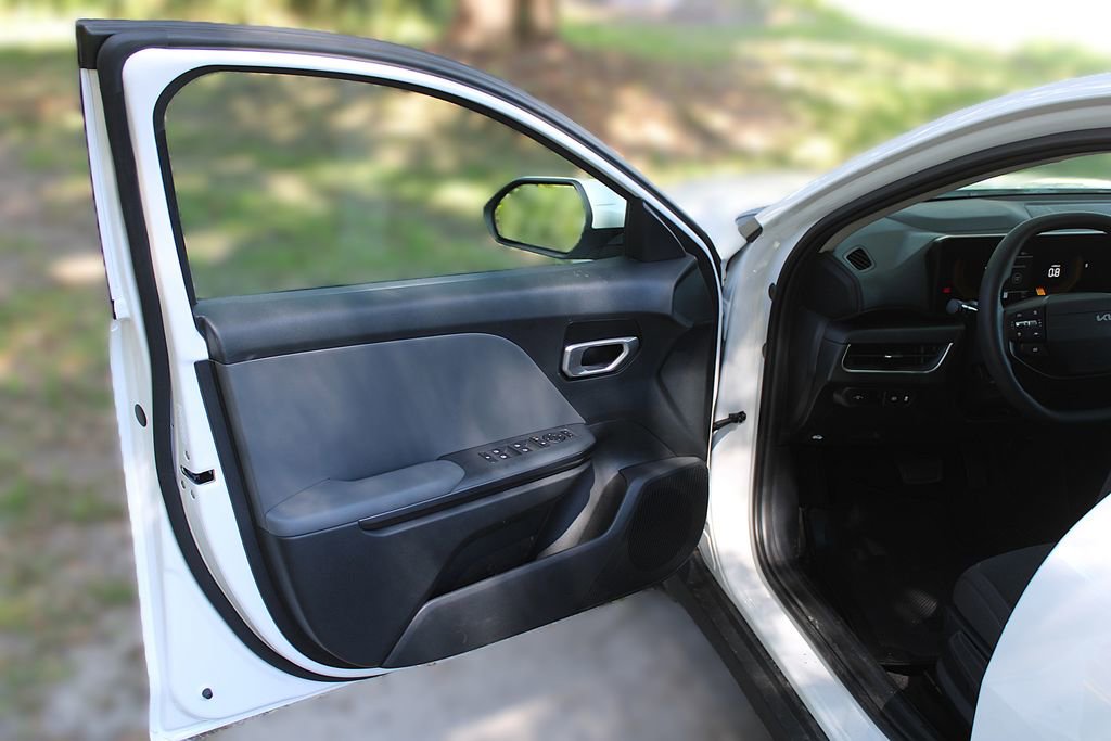New 2025 Kia K4 EX image 18