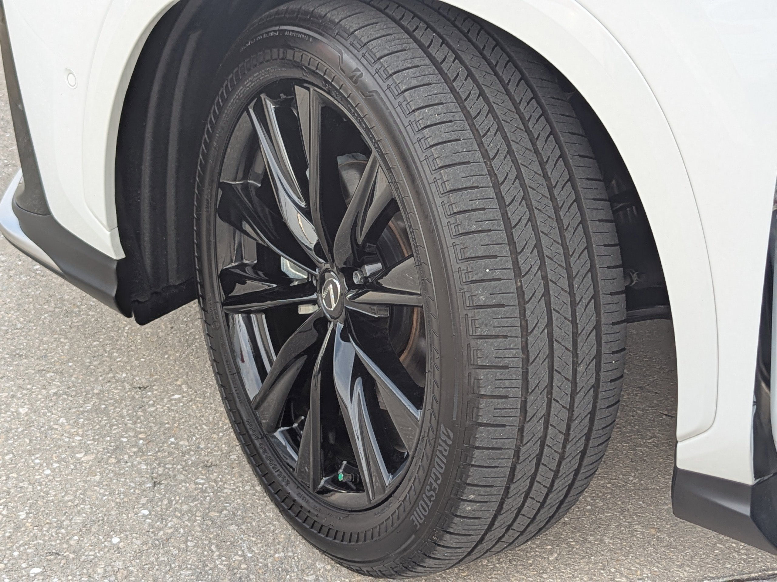 Used 2025 Lexus NX 450h+ F Sport w/ Accessory Package (2T) image 32