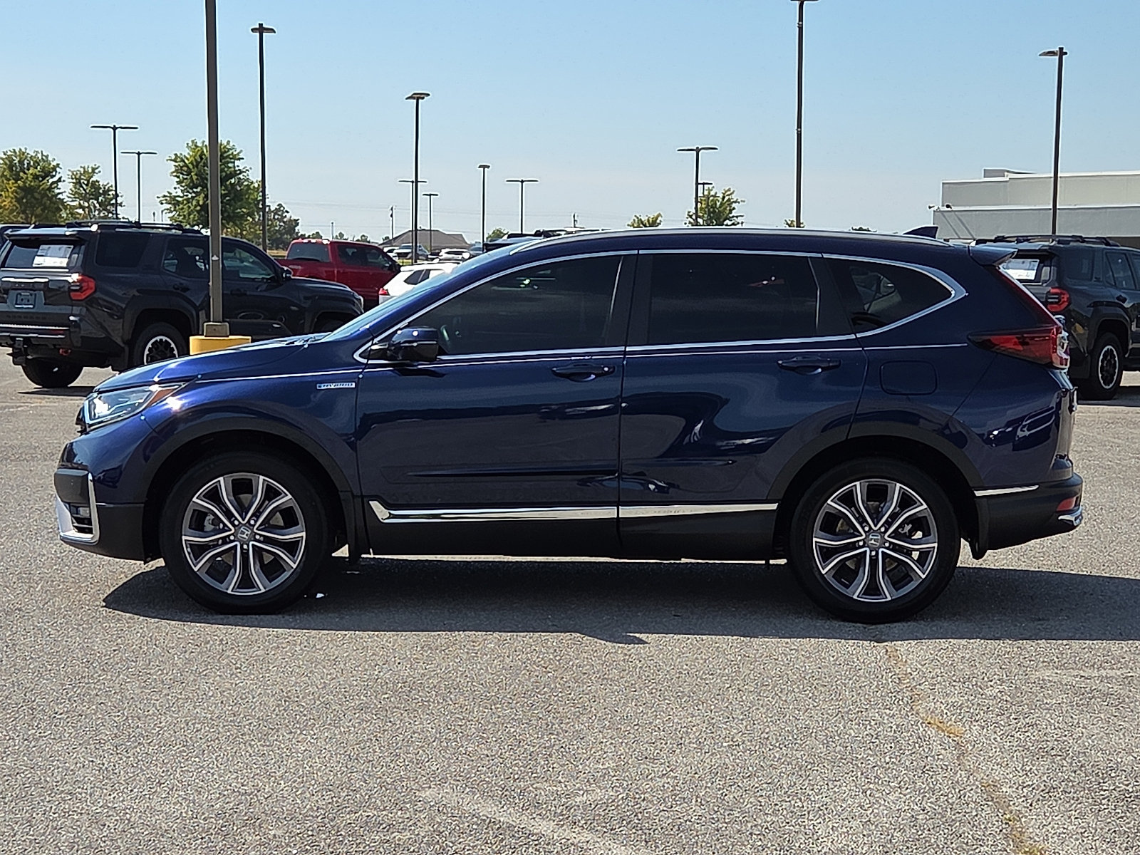 Used 2022 Honda CR-V Touring image 3