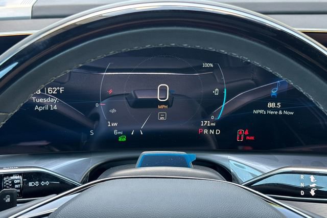 New 2026 Cadillac Vistiq Sport w/ LPO, Floor Liner Package image 21