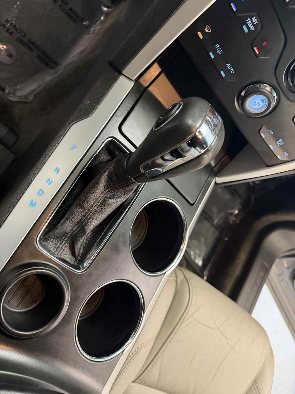 Used 2013 Ford Explorer XLT FWD image 23