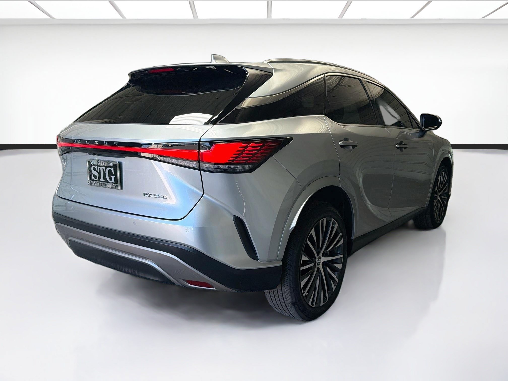 Used 2023 Lexus RX 350 Premium Plus w/ Accessory Package FWD image 4