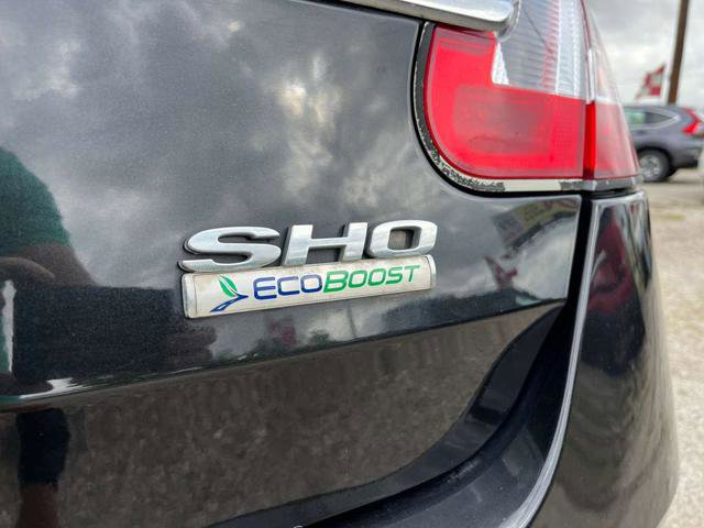 Used 2010 Ford Taurus SHO image 10