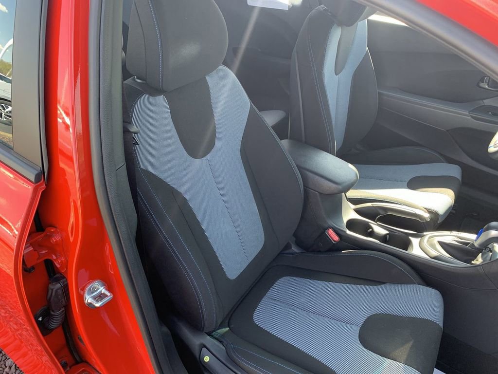 Used 2020 Hyundai Veloster 2.0 FWD image 23