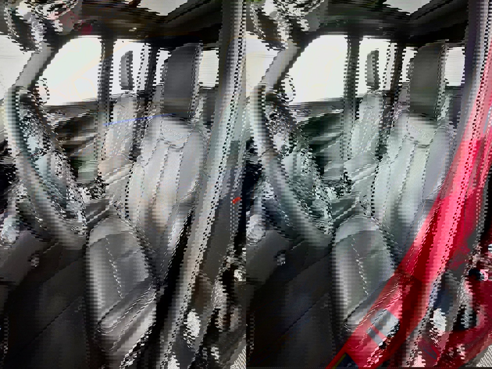 Used 2023 Jeep Grand Cherokee Overland w/ Advanced Protech Group III image 17