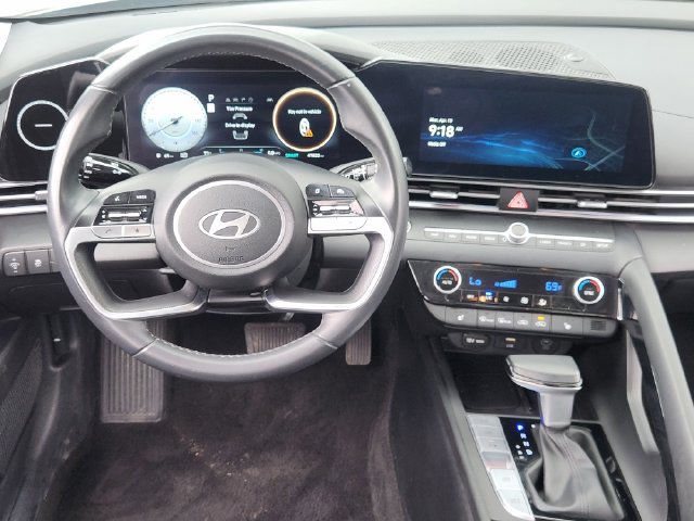 Used 2024 Hyundai Elantra Limited FWD image 23