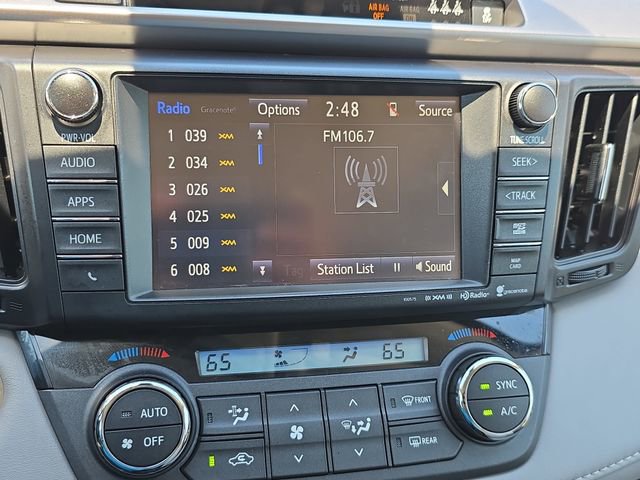 Used 2017 Toyota RAV4 AWD Hybrid image 22