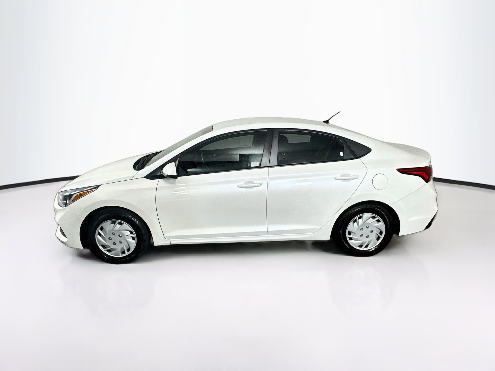 Used 2018 Hyundai Accent SE FWD image 4