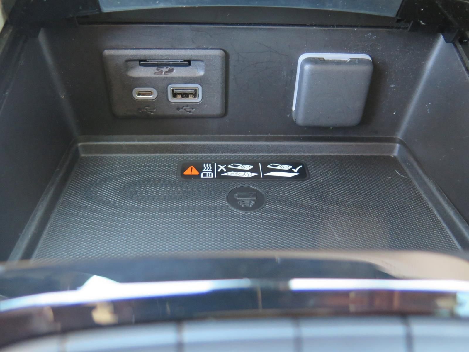 Used 2023 Buick Envision Avenir AWD/4WD image 16