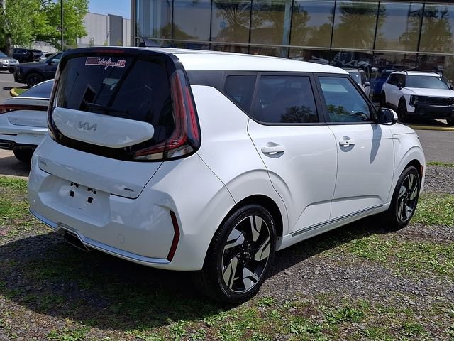 Certified 2023 Kia Soul GT-Line FWD image 6