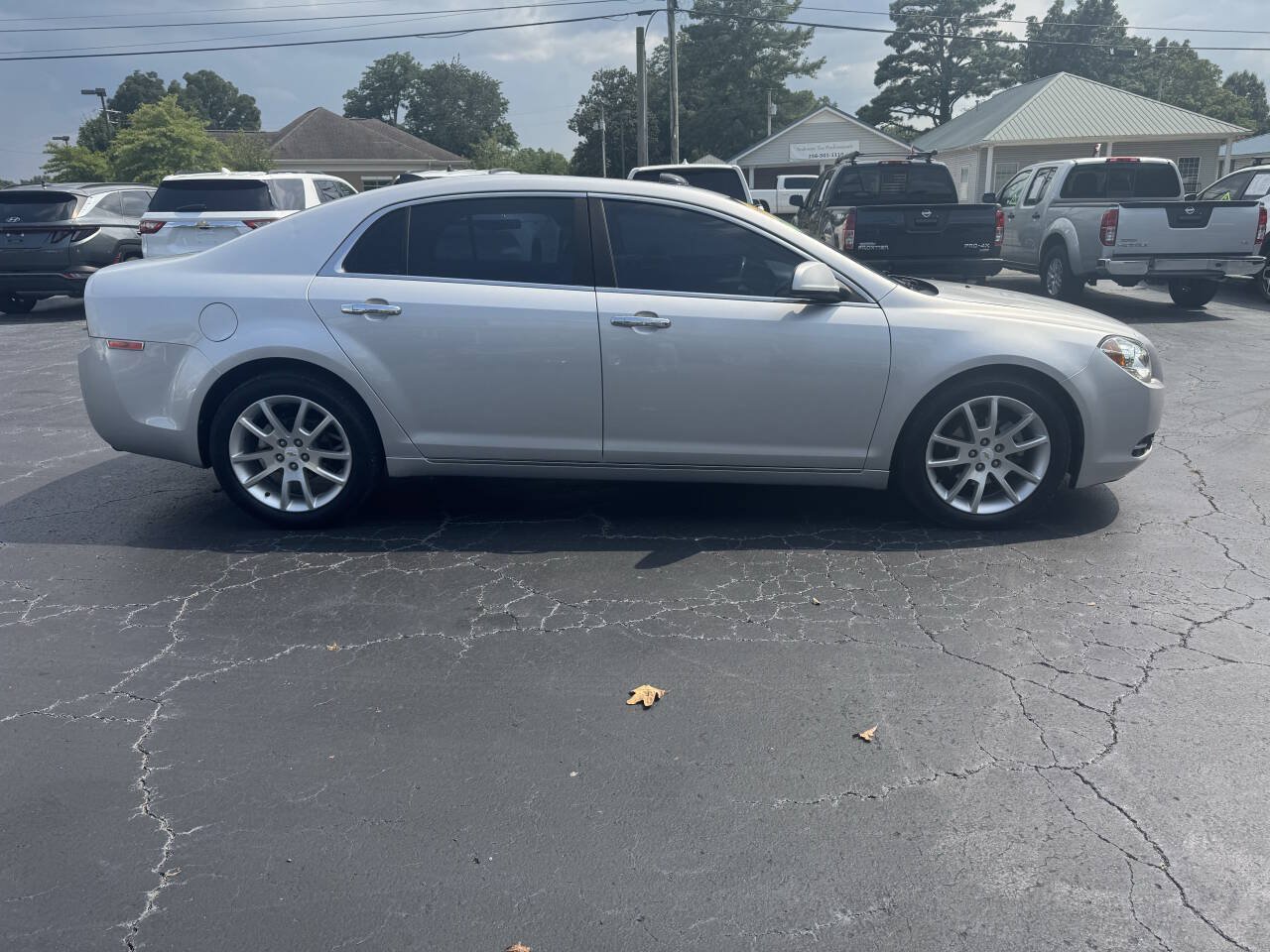 Used 2012 Chevrolet Malibu LTZ FWD image 7