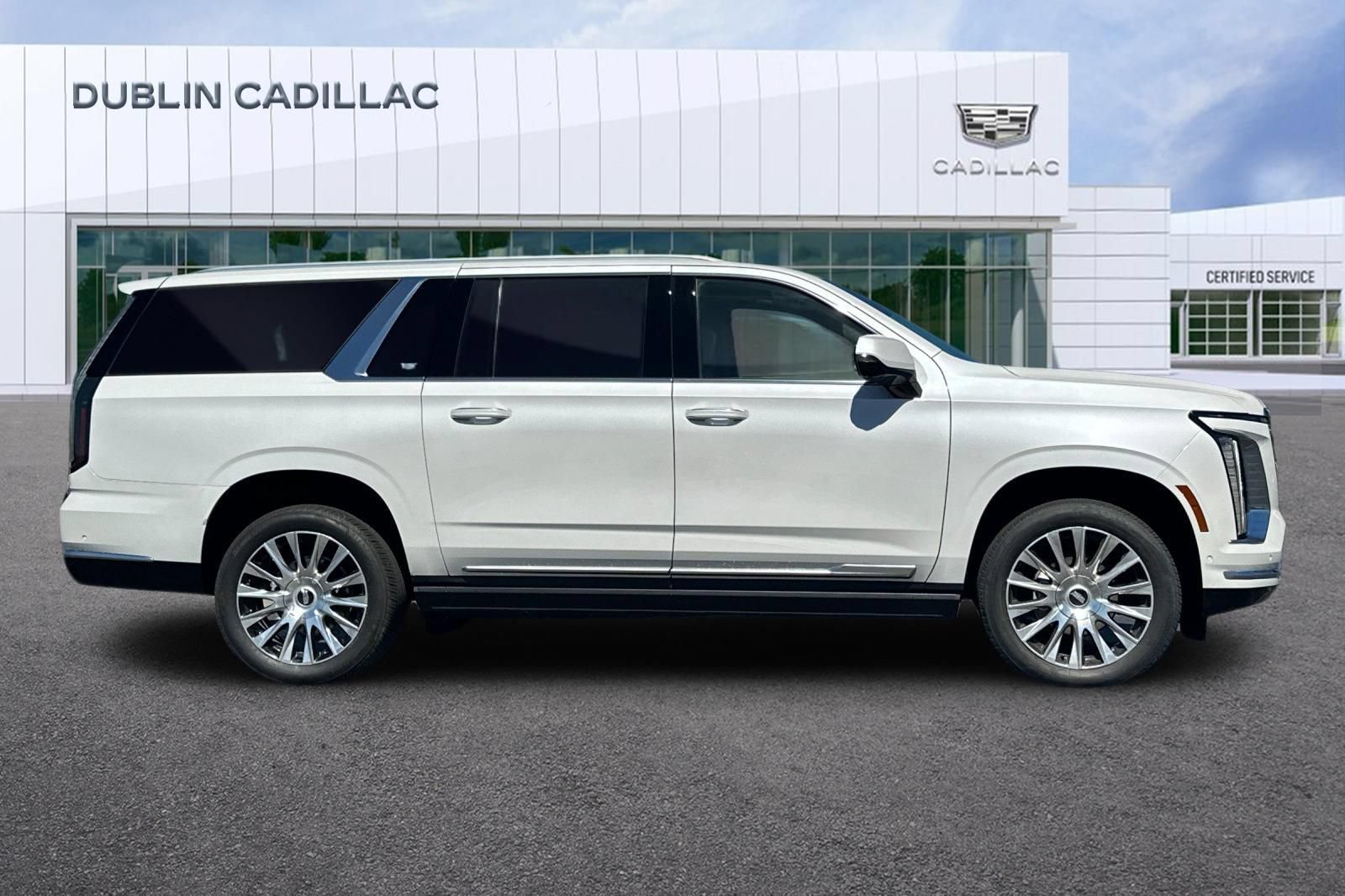 Certified 2025 Cadillac Escalade ESV Premium Luxury Platinum AWD/4WD image 3