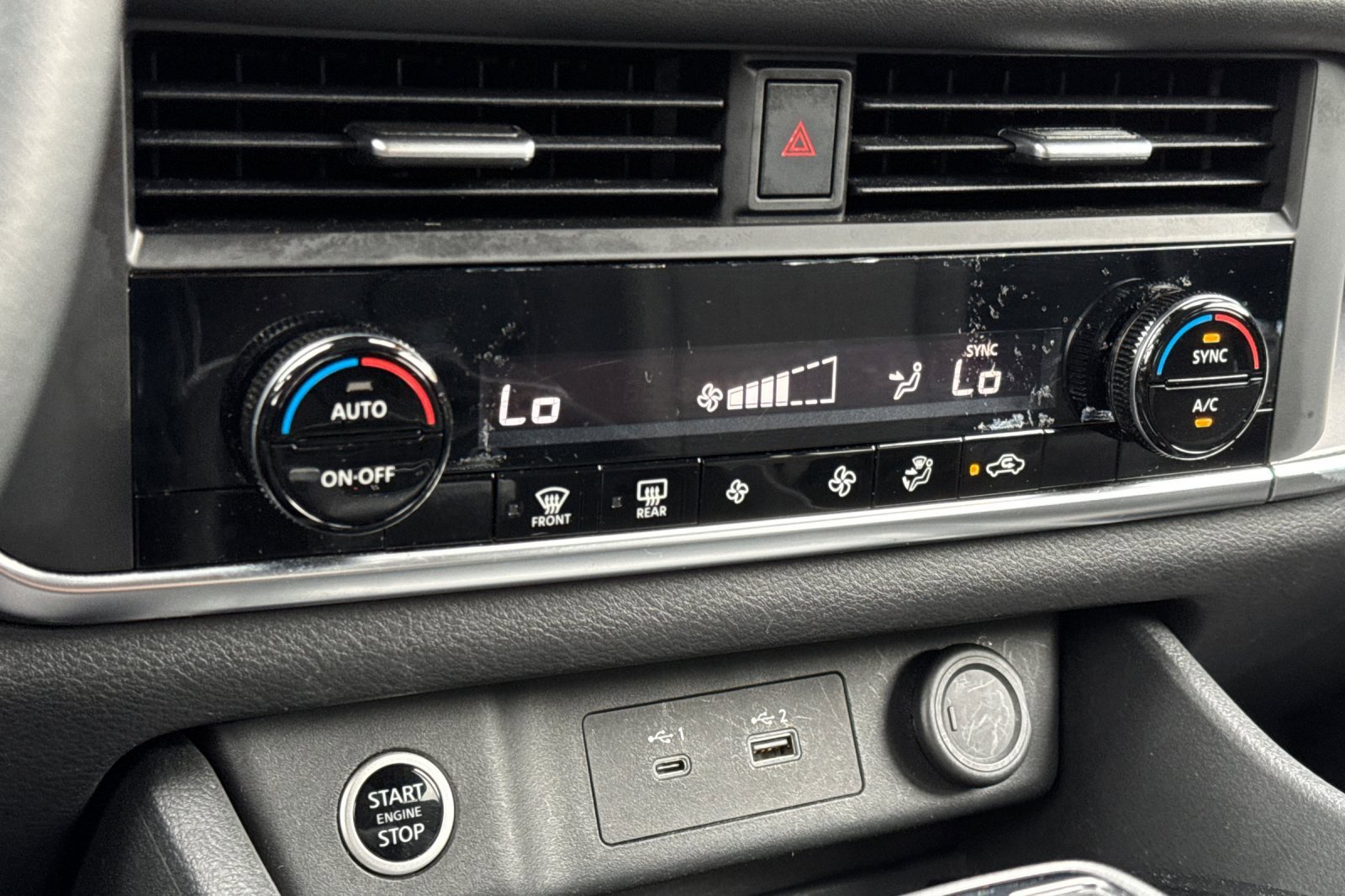 Certified 2023 Nissan Rogue SV image 23