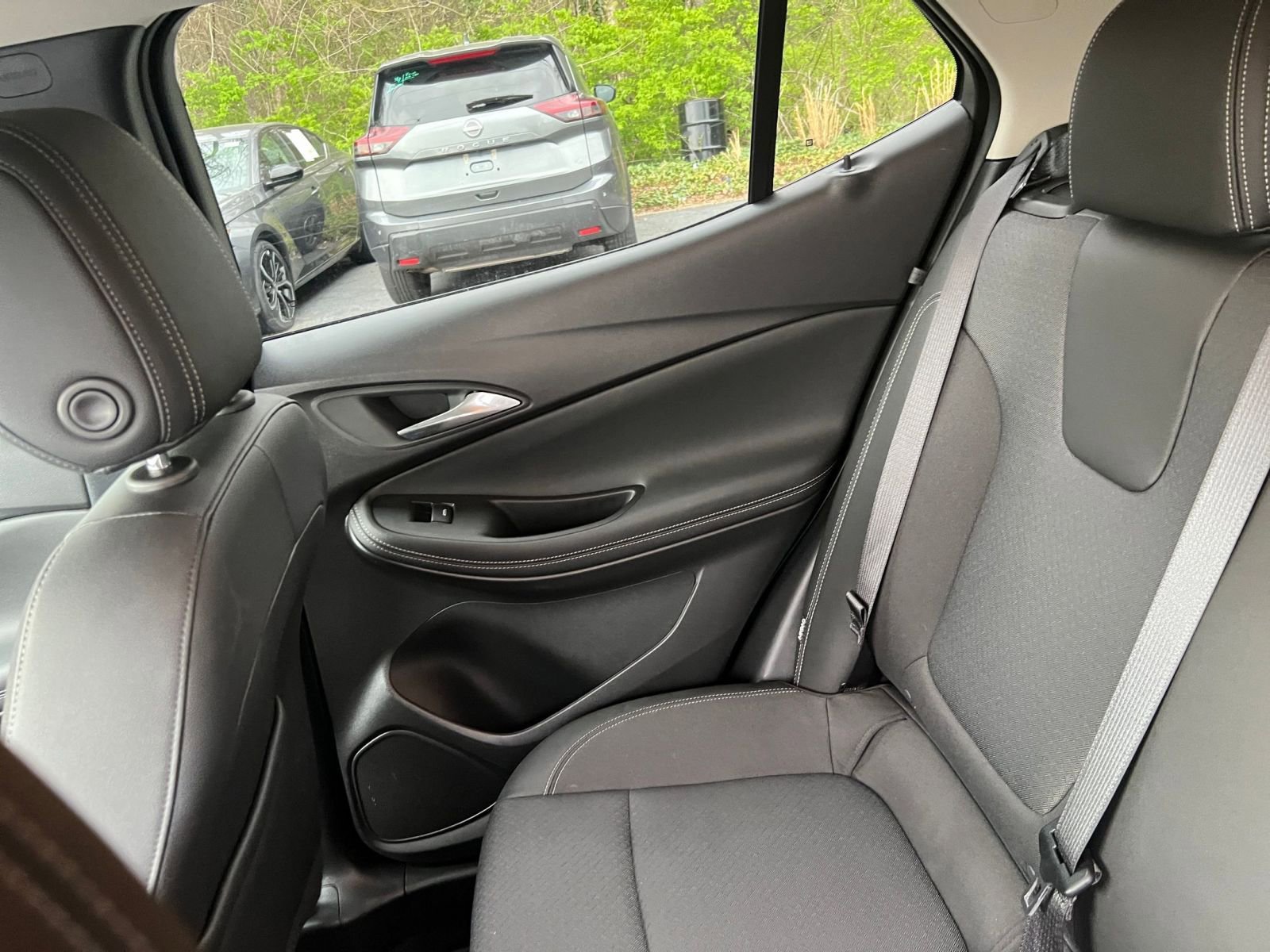 Used 2025 Buick Encore GX Preferred image 34