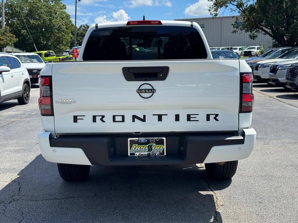 Certified 2026 Nissan Frontier SV RWD image 4