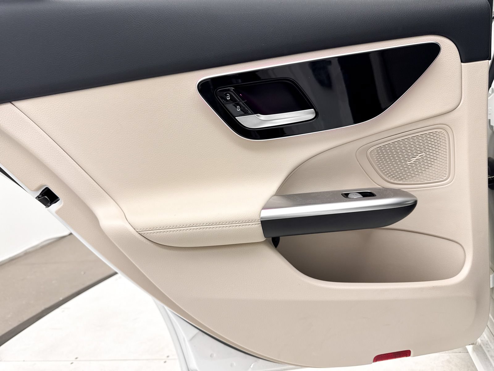 Used 2024 Mercedes-Benz C 300 Sedan image 31