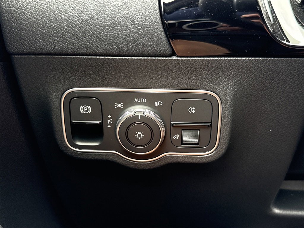 New 2025 Mercedes-Benz GLA 250 image 27