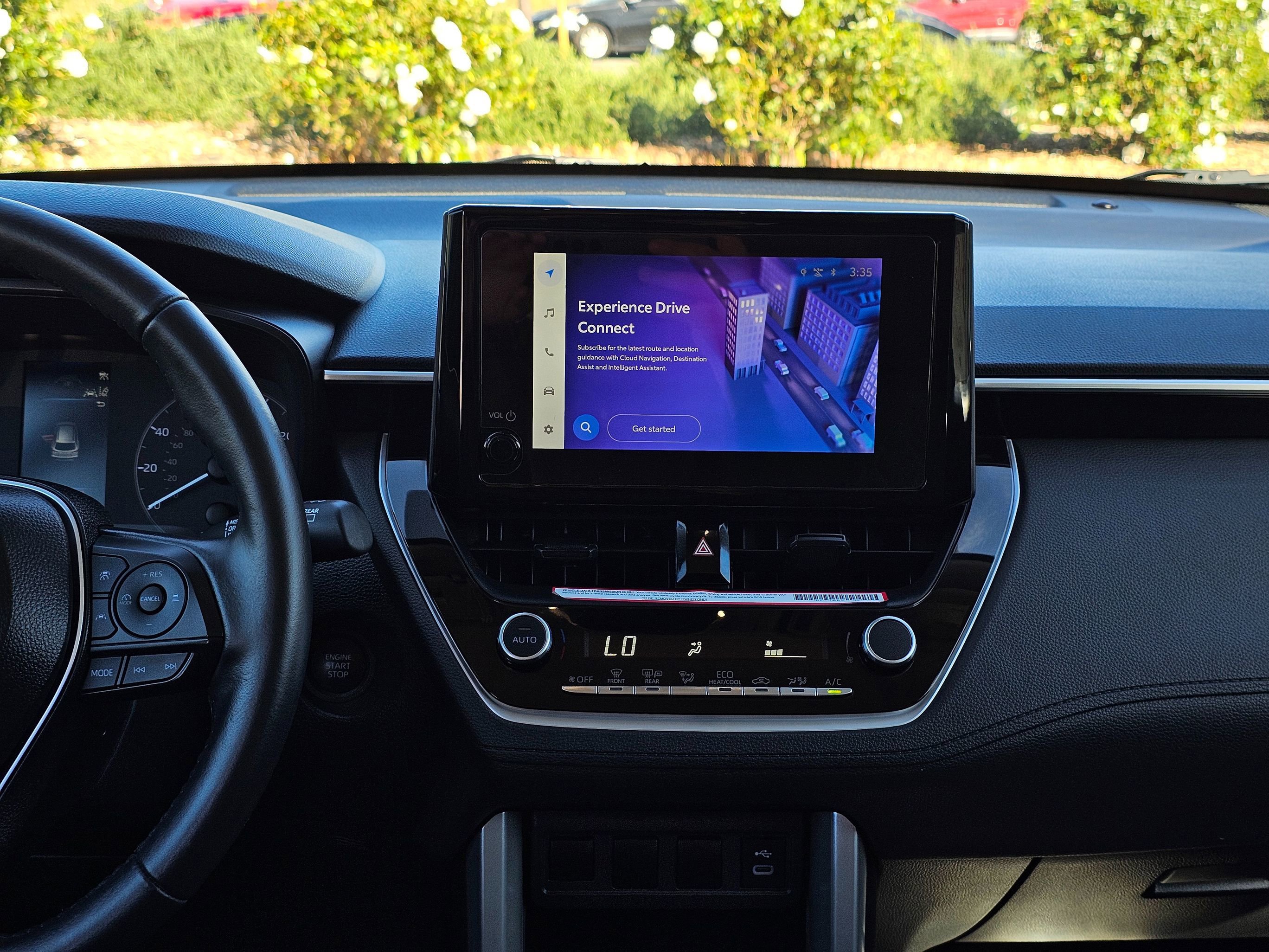 Used 2024 Toyota Corolla Cross LE image 25