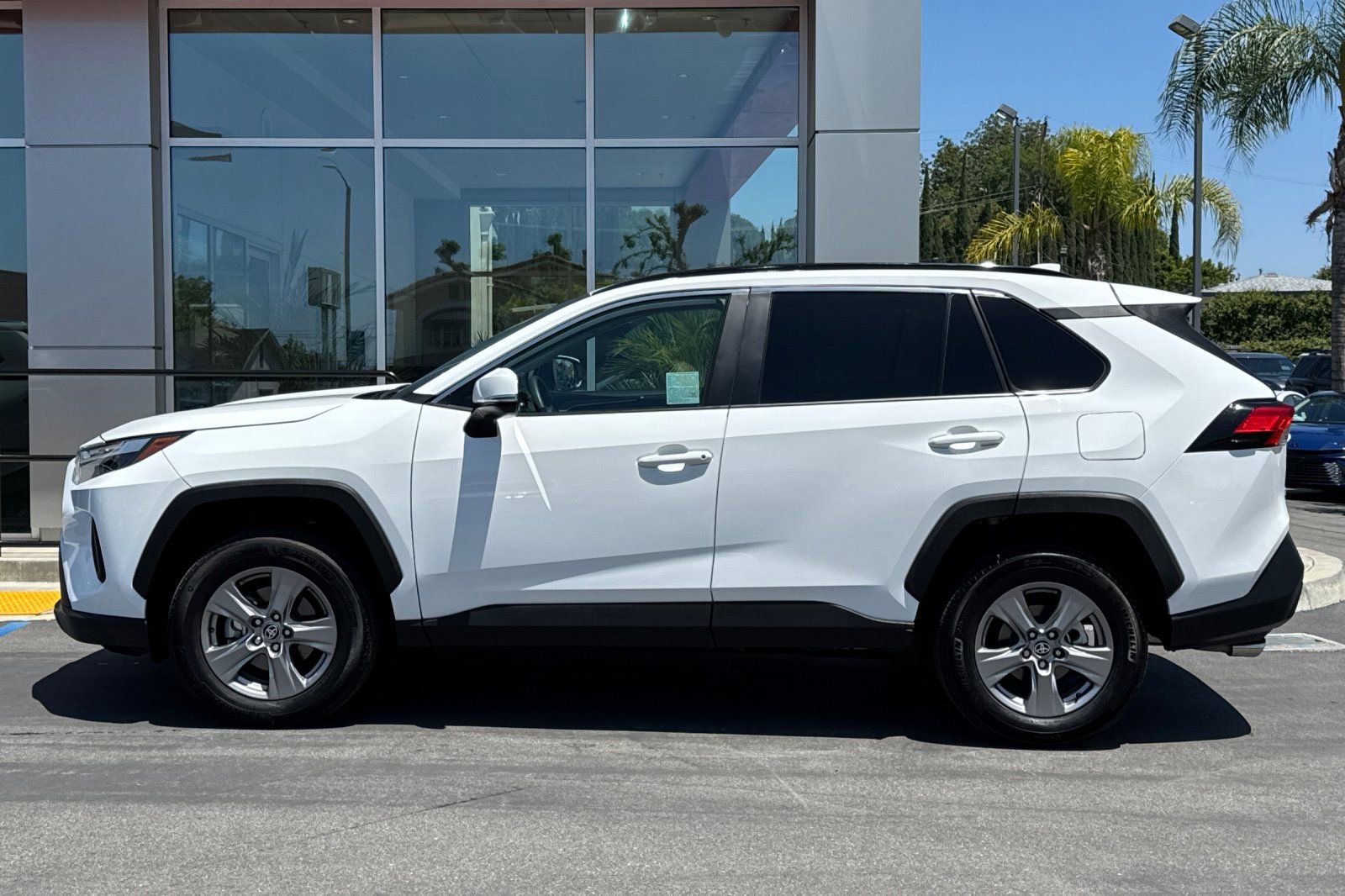 Used 2024 Toyota RAV4 XLE w/ Convenience Package FWD image 9