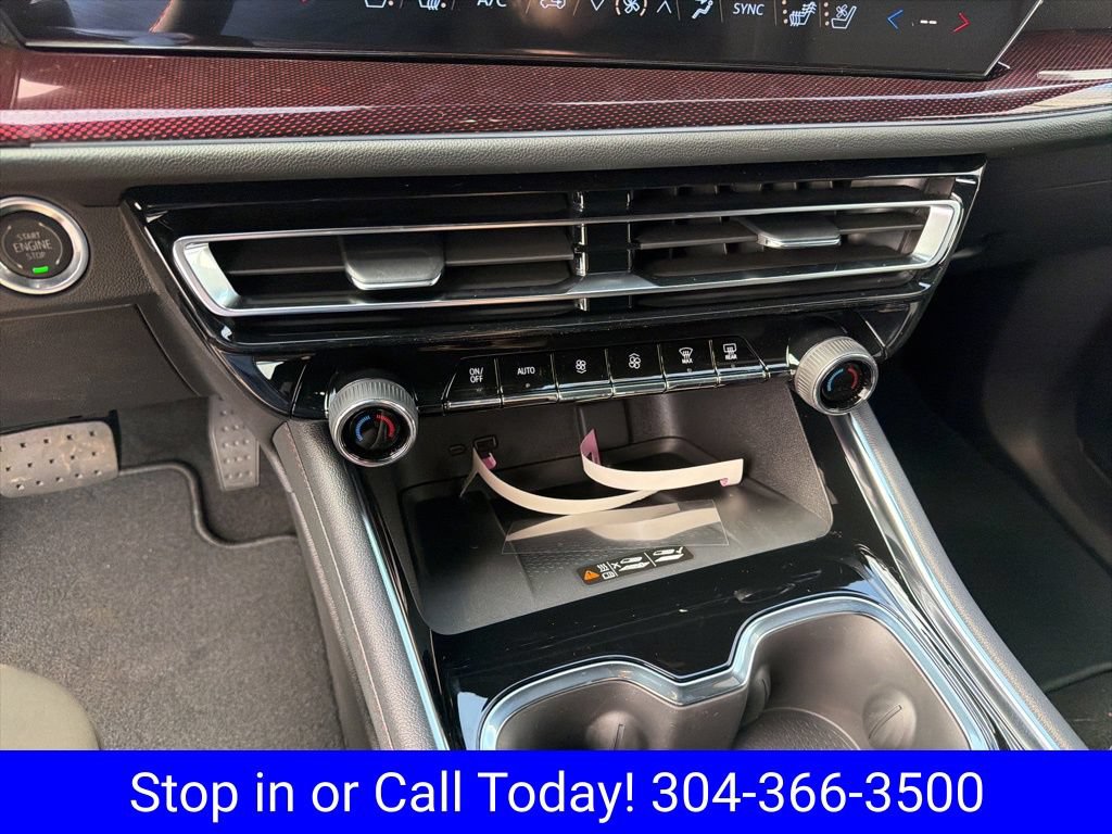 New 2026 Chevrolet Traverse RS w/ LPO, Floor Liner Package AWD/4WD image 18