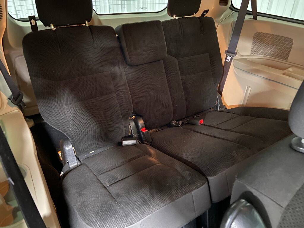 Used 2019 Dodge Grand Caravan SE image 17