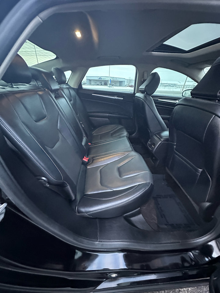 Used 2020 Ford Fusion Titanium image 48