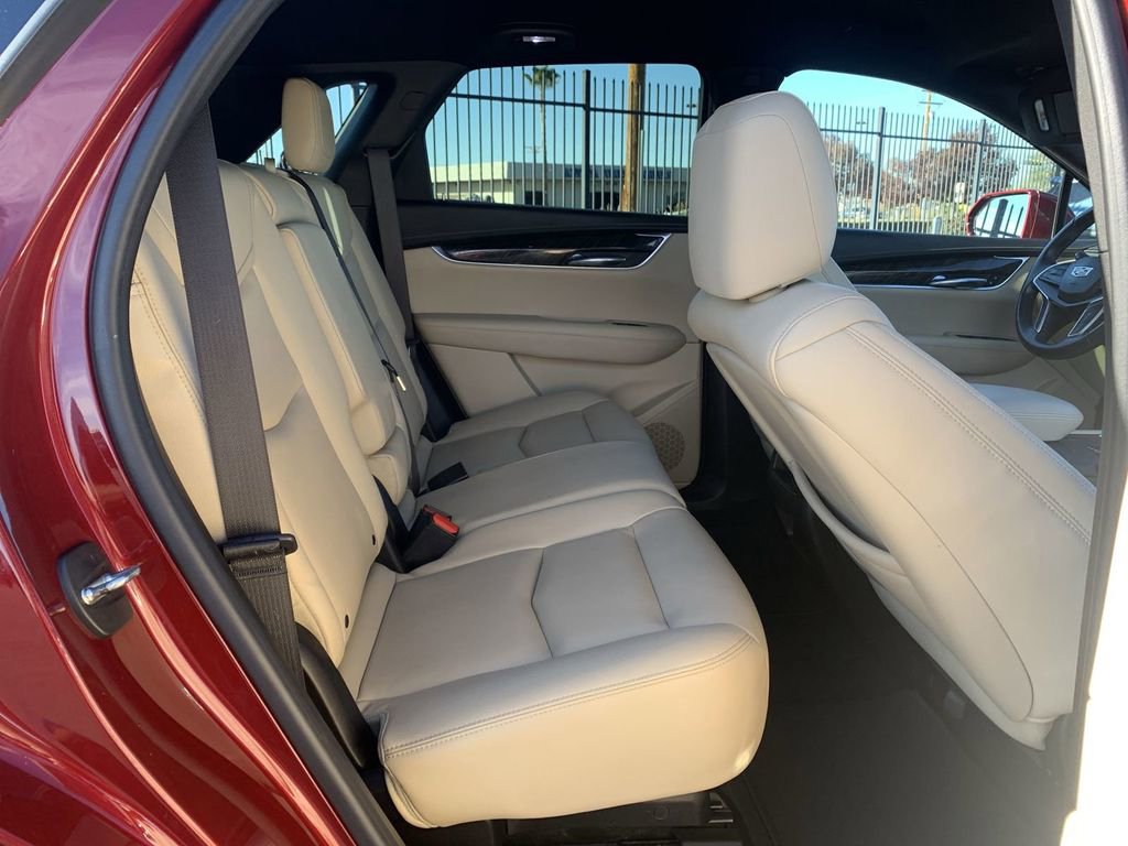 Certified 2017 Cadillac XT5 FWD image 25