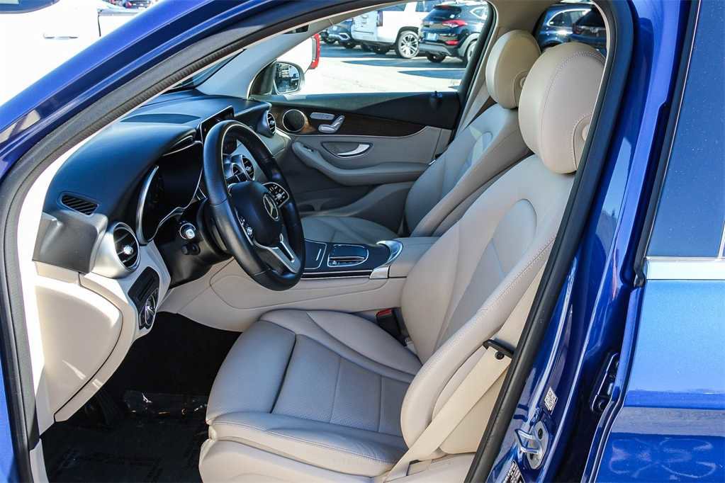 Used 2022 Mercedes-Benz GLC 300 image 17