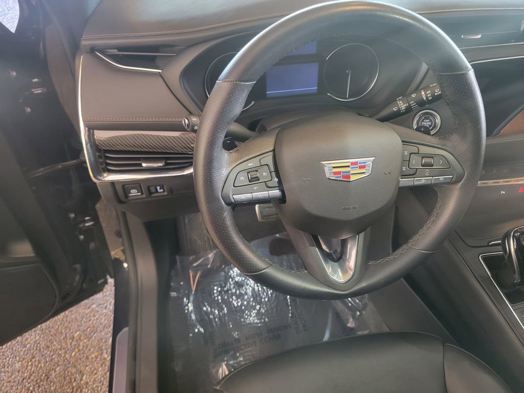 Used 2023 Cadillac XT4 Sport image 17