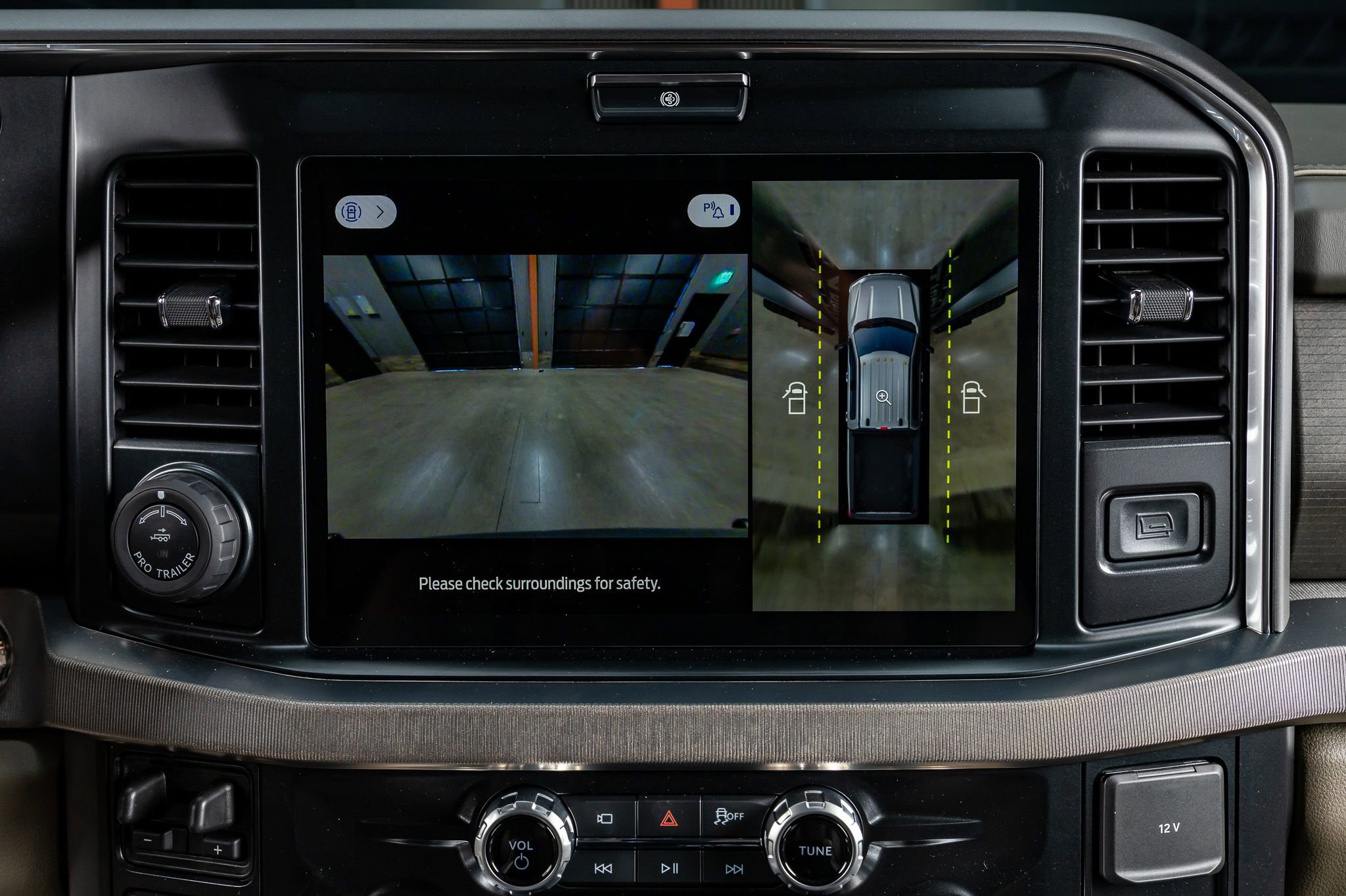 Used 2026 Ford F450 Platinum w/ Platinum Plus Package image 25