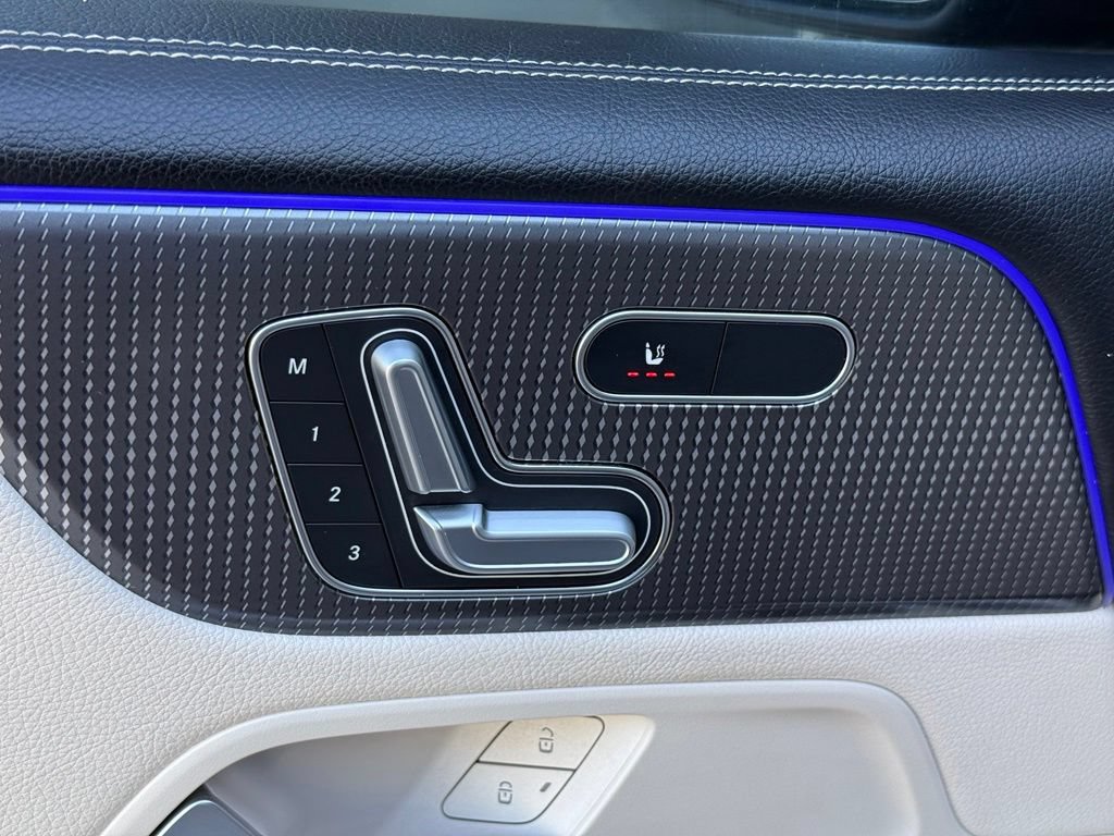Certified 2023 Mercedes-Benz GLB 250 image 4